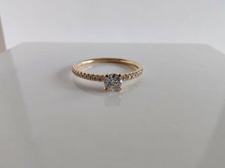 Ring geel goud 18kt diamant
