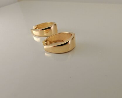 Klapcreolen breed 18 kt