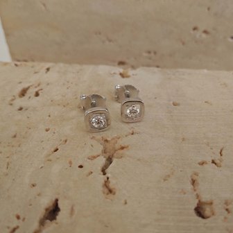 Oorbellen met diamant juwelier Vanhoutteghem