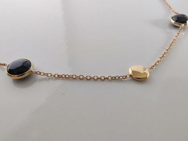 Ketting 18 kt met onyx