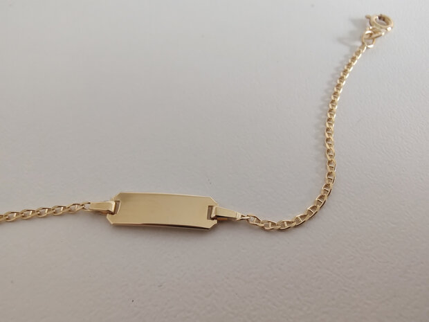 babyarmband naamplaat goud