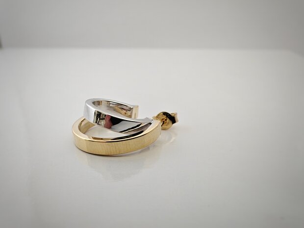 Oorringen 18 KT juwelier Vanhoutteghem