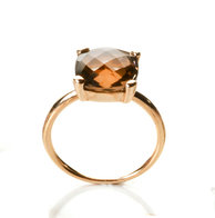 Gouden ring met  bruine kwarts